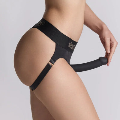 Strap-On-Me Harness Heroine in Black